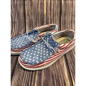 Hey Dude Wally Funk Youth Americana Stars boys size Y6-Y7 Stars and Stripes